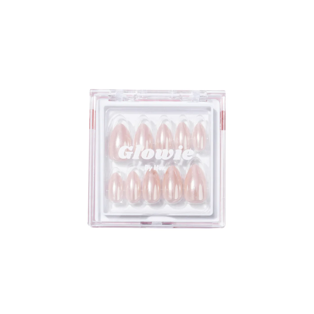 Allure - Image 4