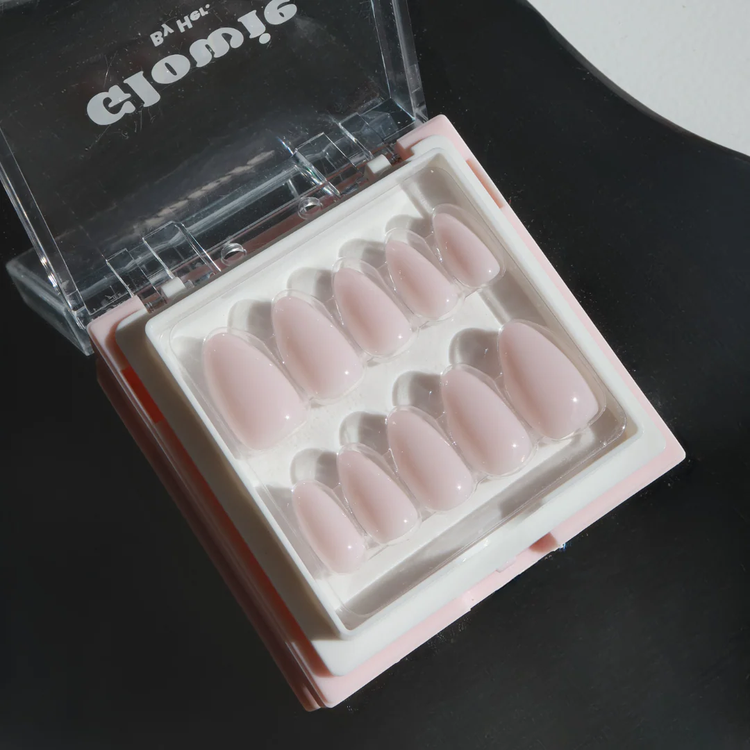 Send Nude - Image 6